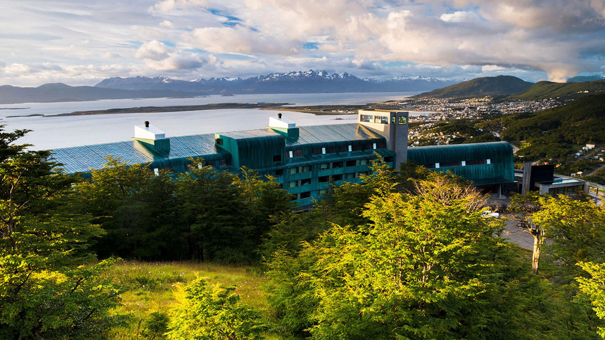 Arakur Ushuaia Resort & Spa Exteriör bild The hotel