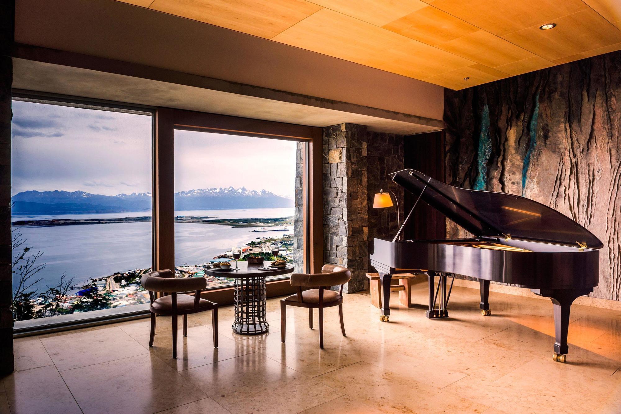Arakur Ushuaia Resort & Spa Exteriör bild Interior of the home