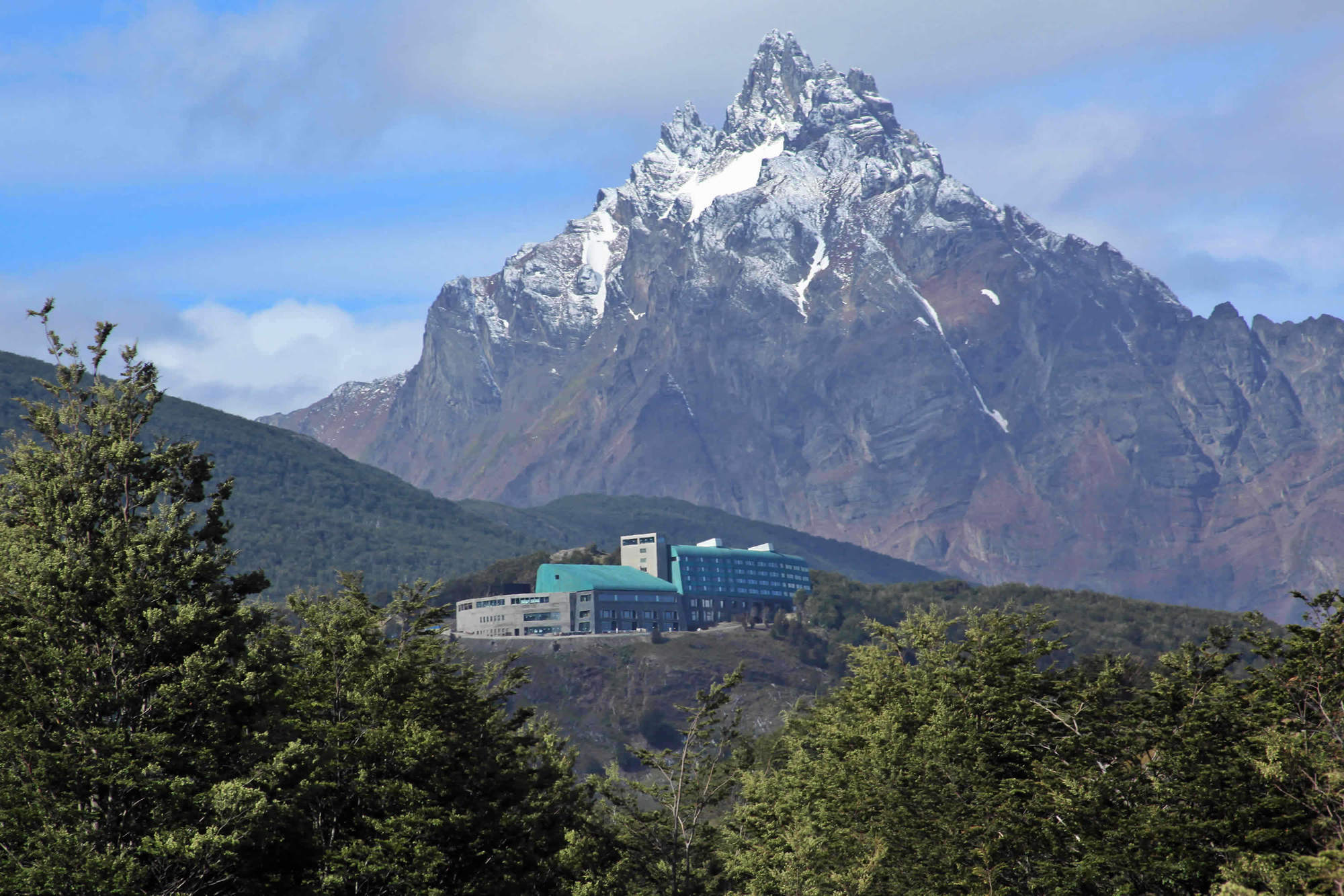 Arakur Ushuaia Resort & Spa Exteriör bild Mount Juneau