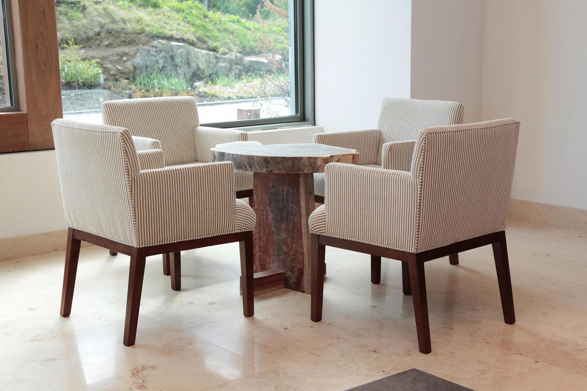 Arakur Ushuaia Resort & Spa Exteriör bild Armchairs