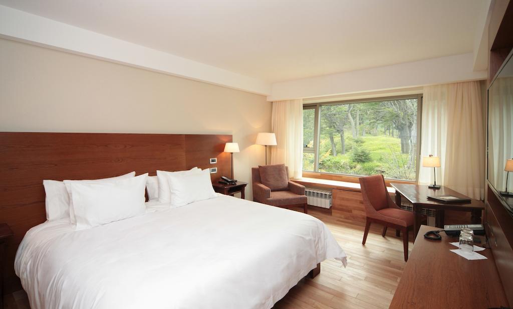 Arakur Ushuaia Resort & Spa Rum bild